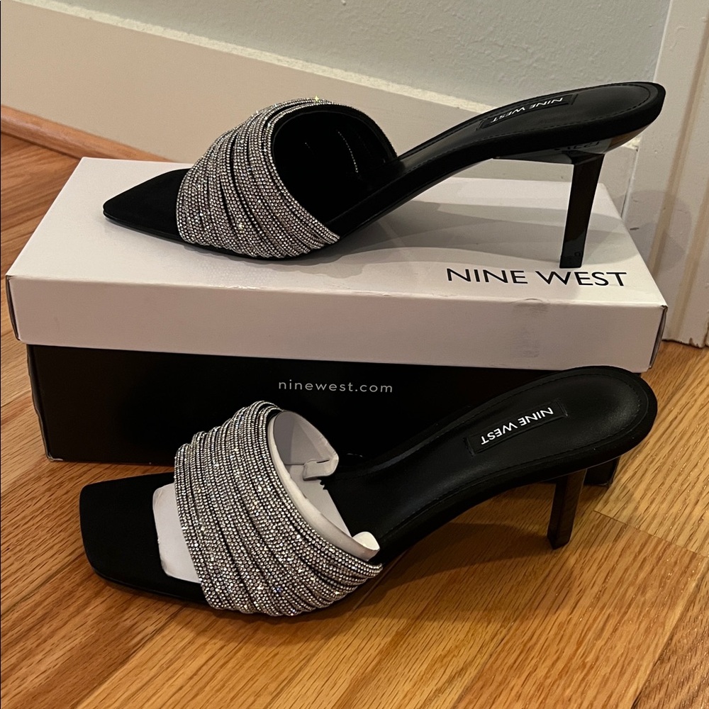 Nine West Black and Silver Strappy Heels